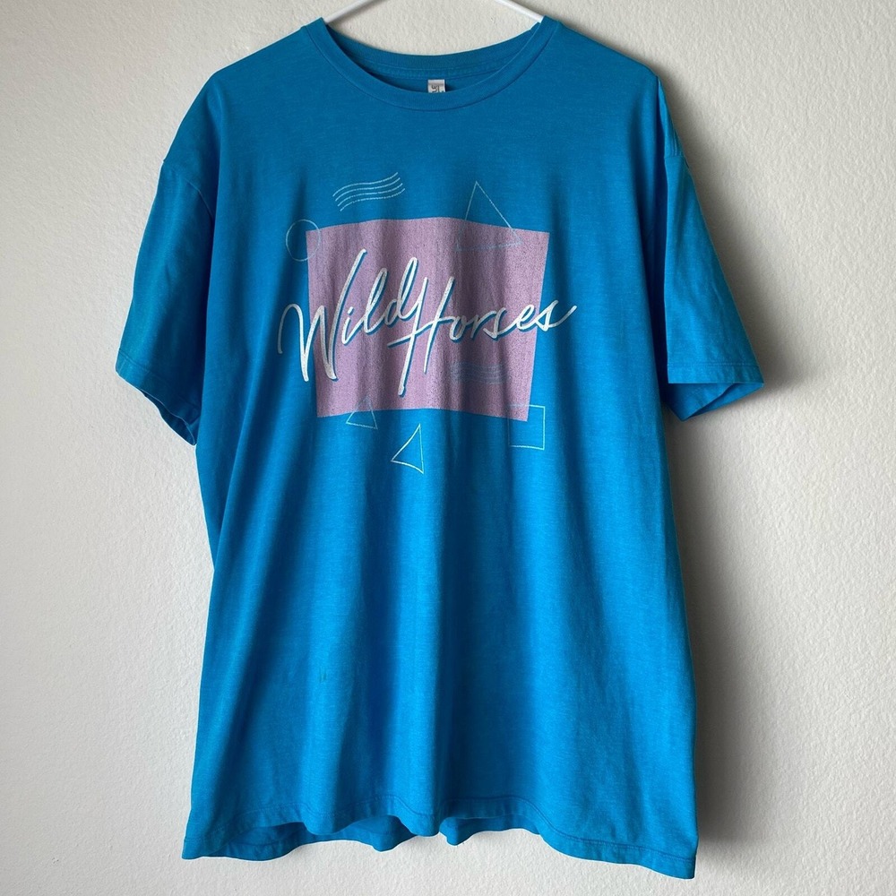 VTG Gildan Activewear sz‎ XL Blue Wild Horses Graphic T Shirt